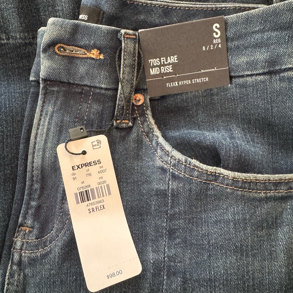 NWTExpress Women's 70s Flare Mid Rise Jeans - Dark Blue Sz small regular length